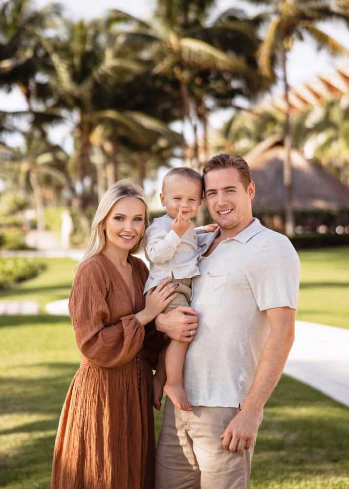 Beach family photoshoot at Grand Velas Riviera Maya — photo 2