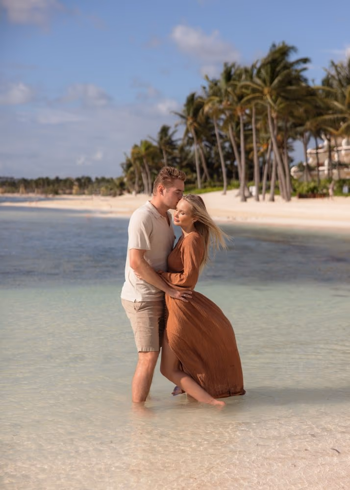 Beach family photoshoot at Grand Velas Riviera Maya — photo 15