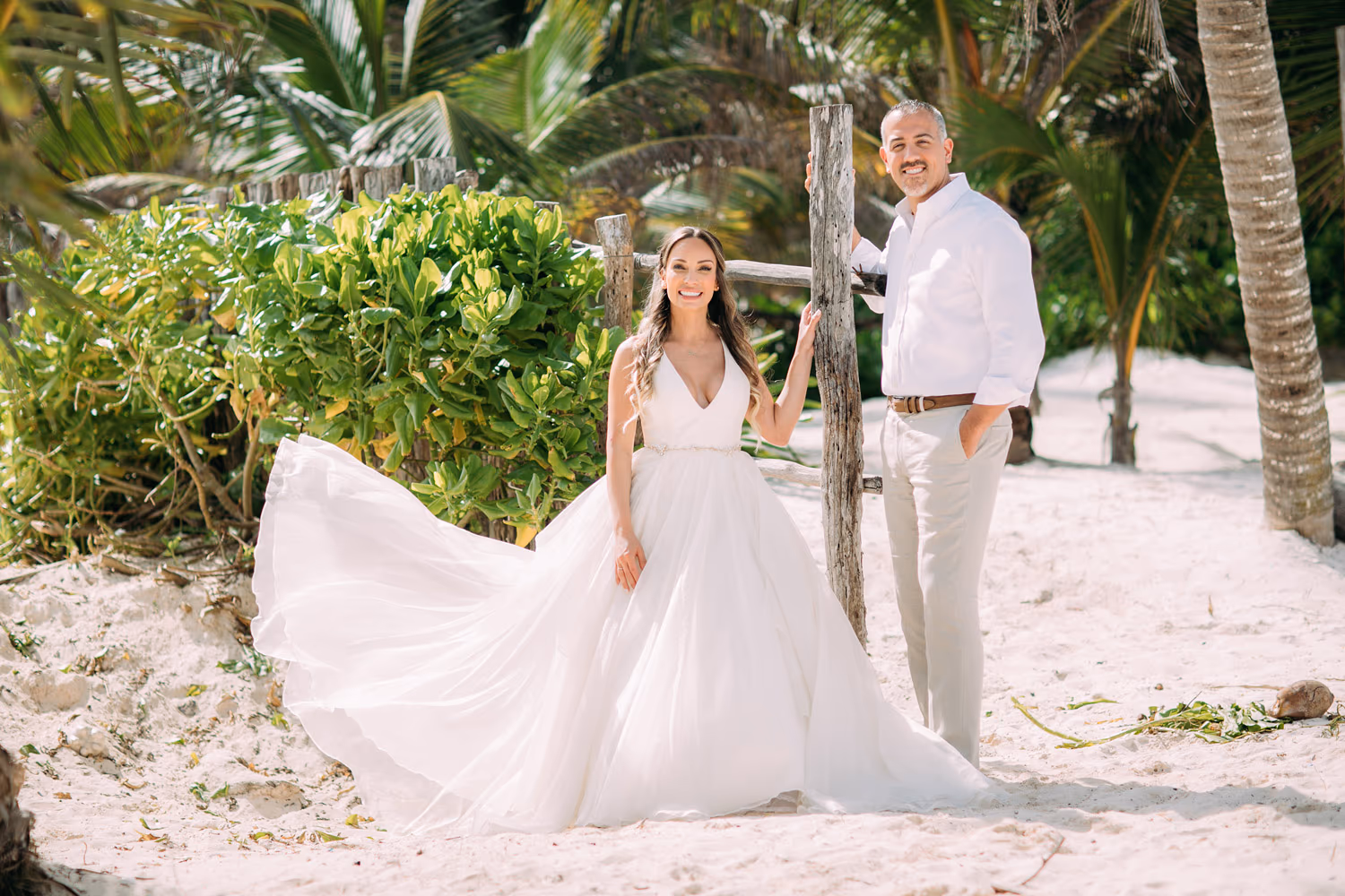 Beach photosession in Tulum and Cenote — photo 10