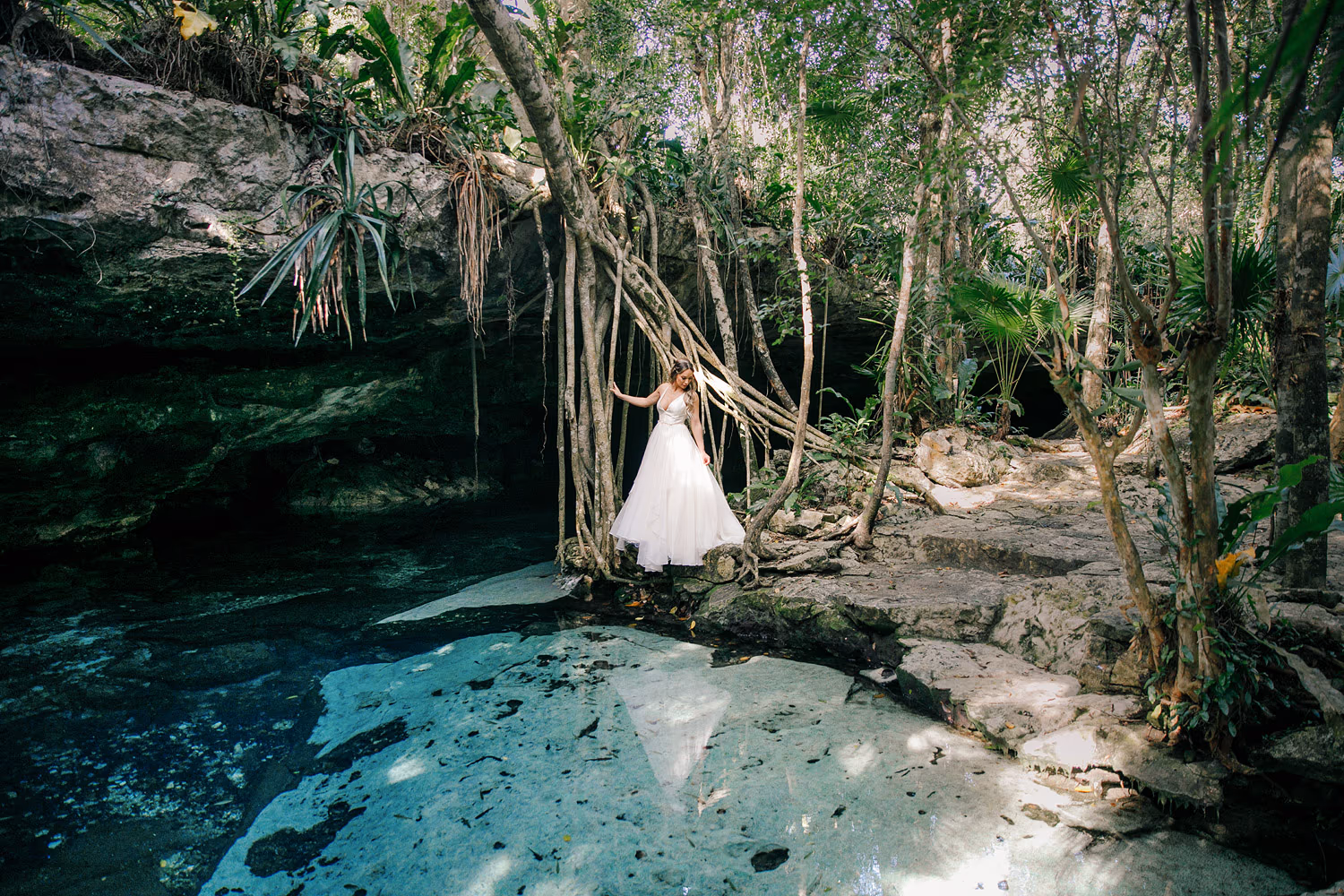 Beach photosession in Tulum and Cenote — photo 20