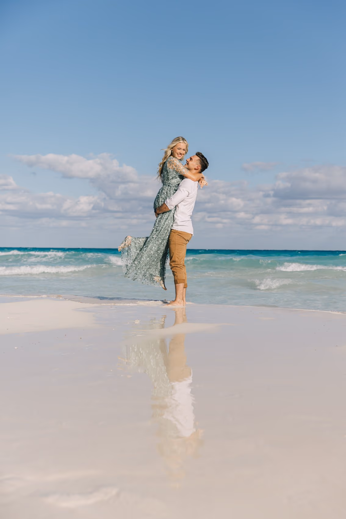 Engagement photoshoot at Le Blanc Spa Resort Cancun — photo 8