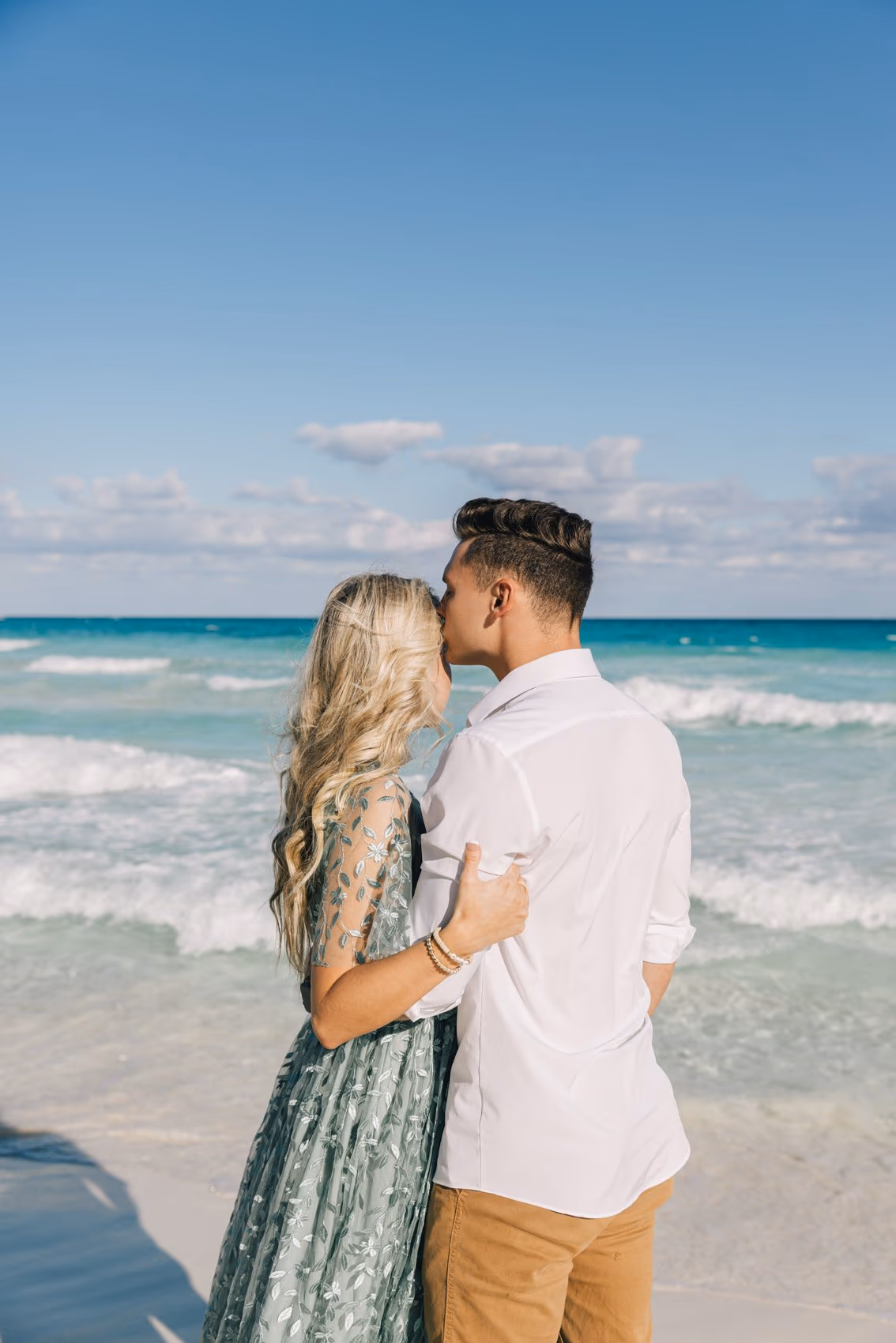 Engagement photoshoot at Le Blanc Spa Resort Cancun — photo 10