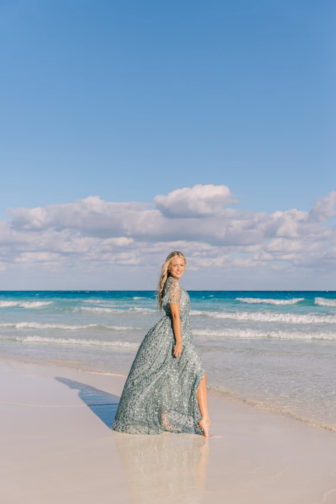 Engagement photoshoot at Le Blanc Spa Resort Cancun — photo 17