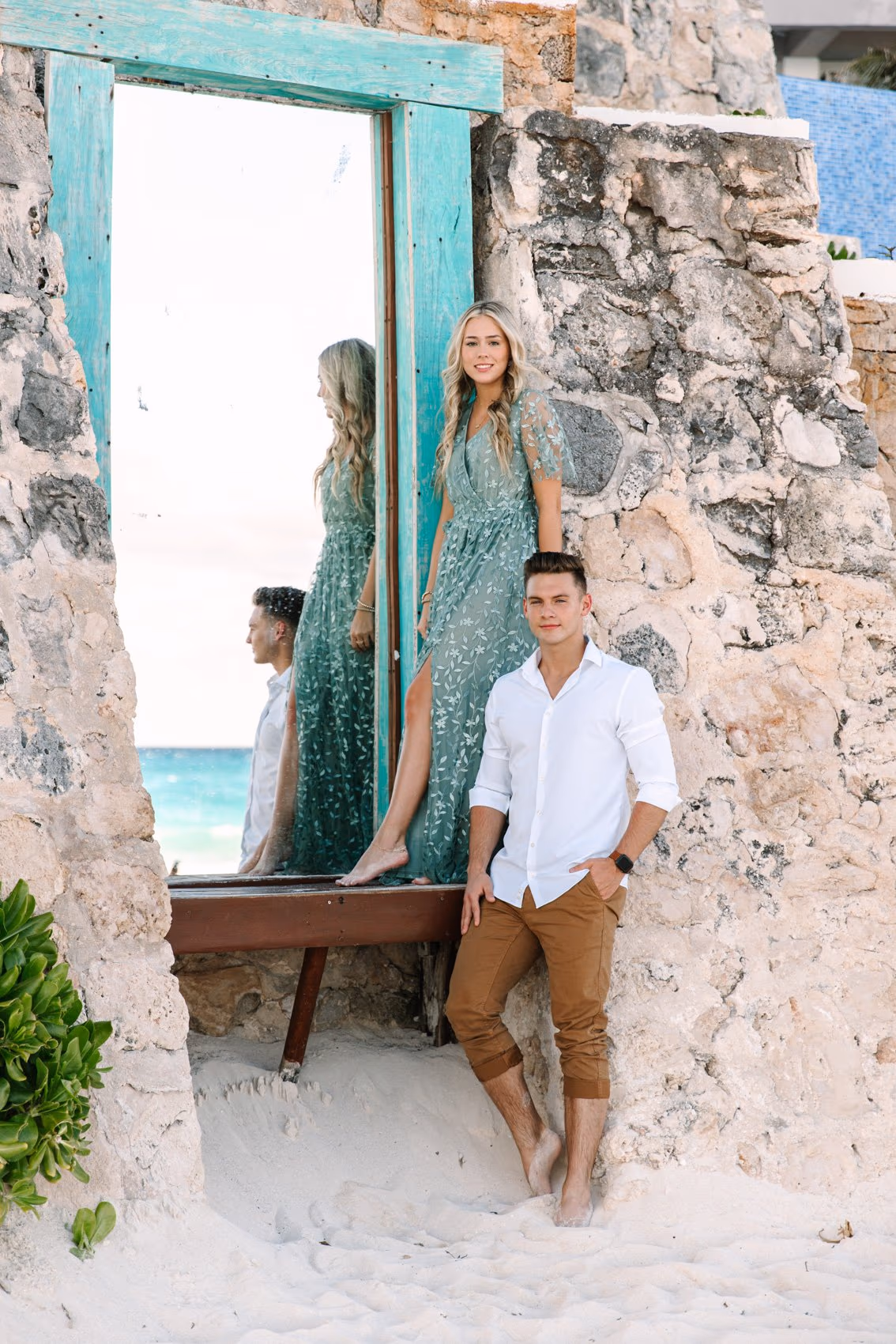 Engagement photoshoot at Le Blanc Spa Resort Cancun — photo 18