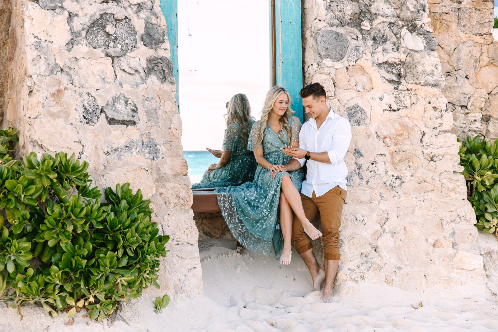 Engagement photoshoot at Le Blanc Spa Resort Cancun — photo 22