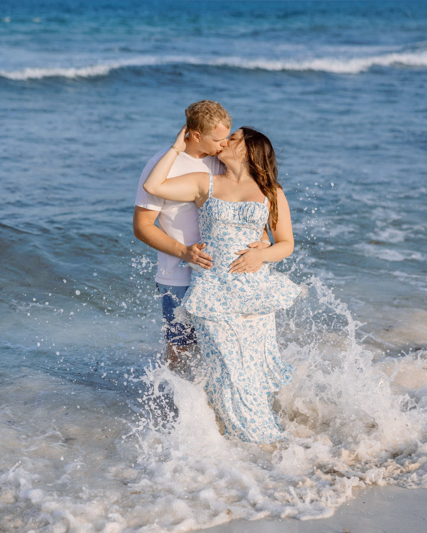 Engagement photoshoot in Valentine Imperial Riviera Maya — photo 6
