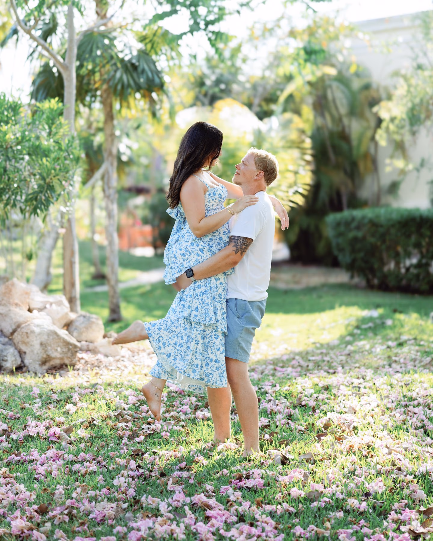 Engagement photoshoot in Valentine Imperial Riviera Maya — photo 10
