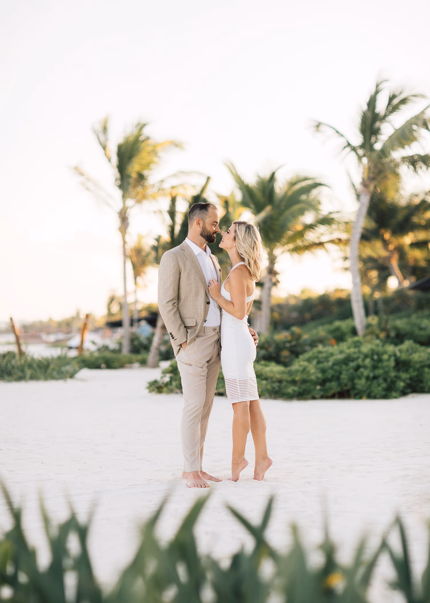Engagement session in Rosewood Mayakoba — photo 17