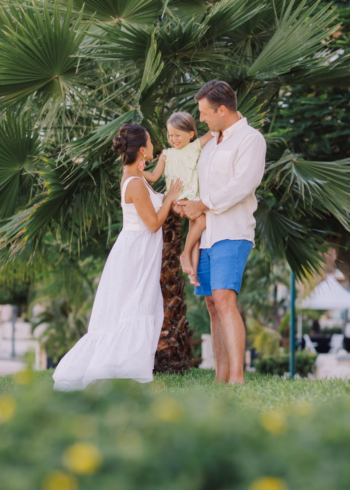 Family photoshoot in Grand Fiesta Americana Coral Beach Cancun — photo 25