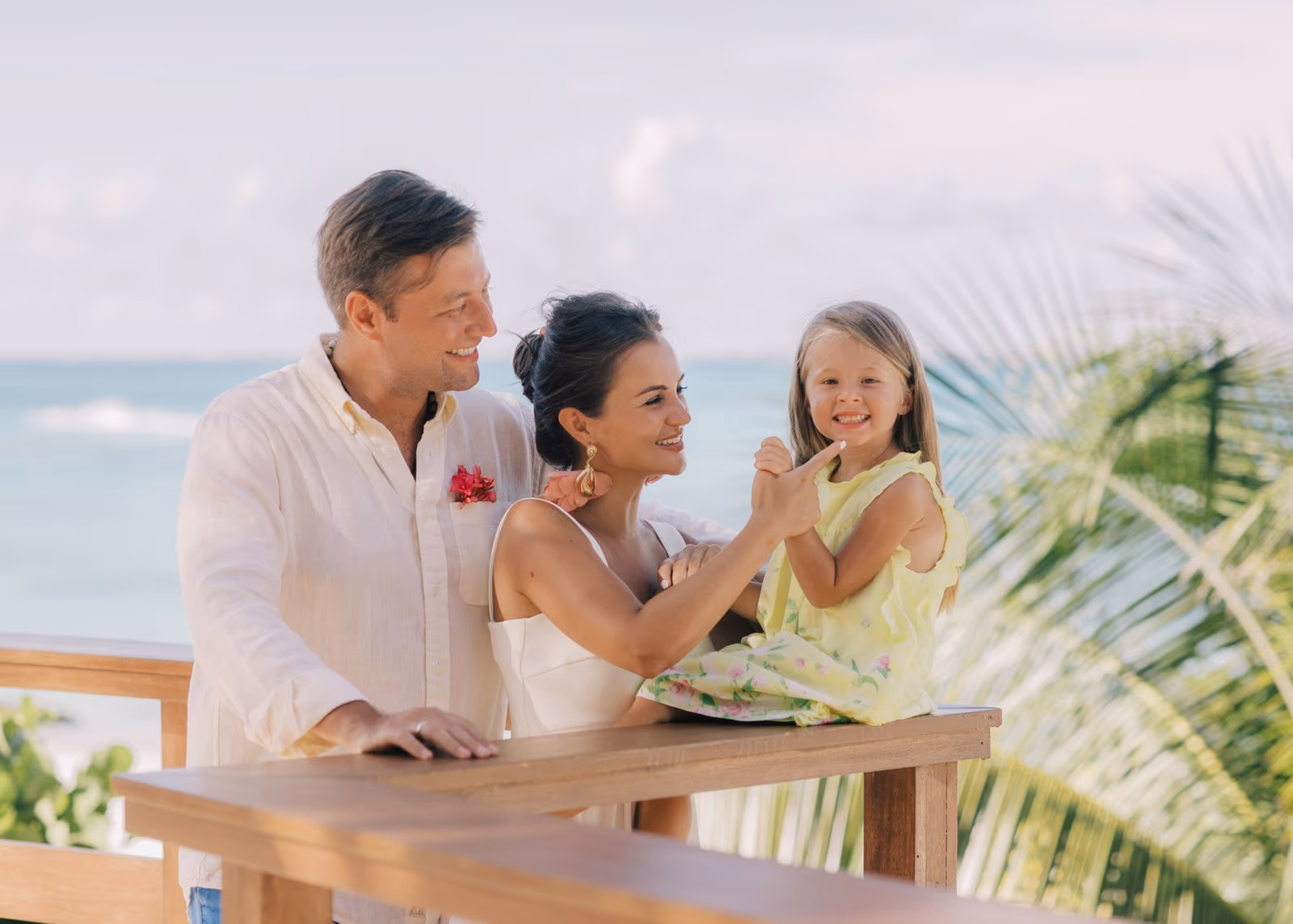 Family photoshoot in Grand Fiesta Americana Coral Beach Cancun — photo 32