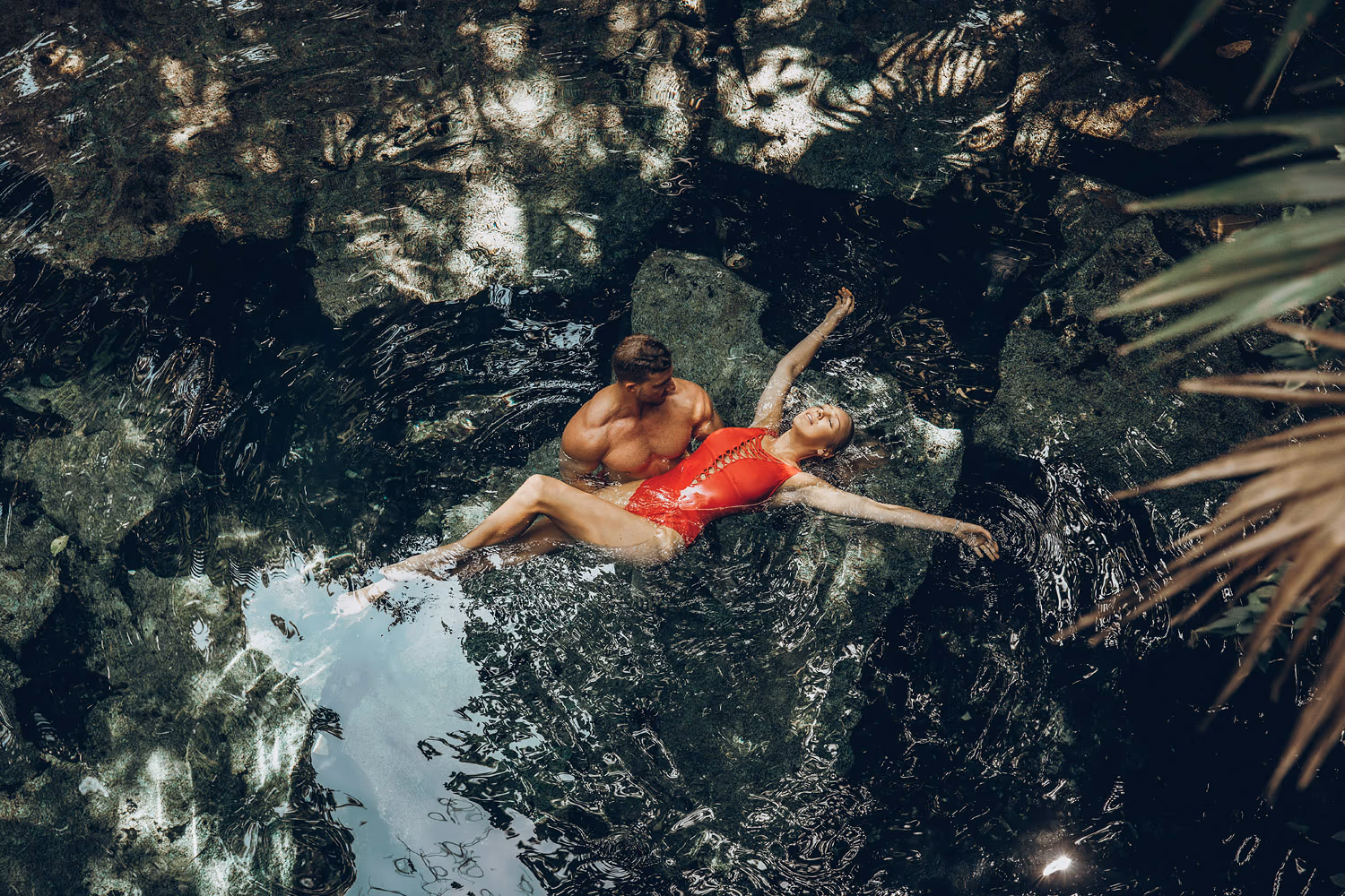 Love story session in a cenote, Tulum — photo 5