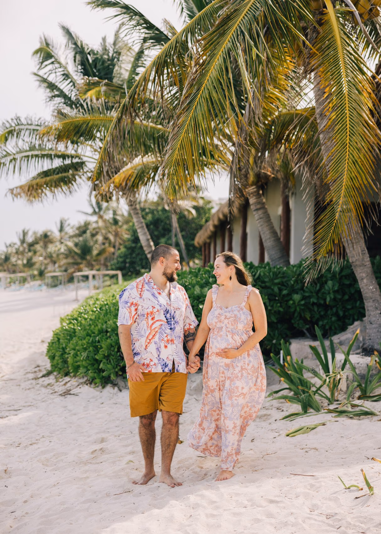 Maternity photoshoot in Secrets Akumal Riviera Maya — photo 3