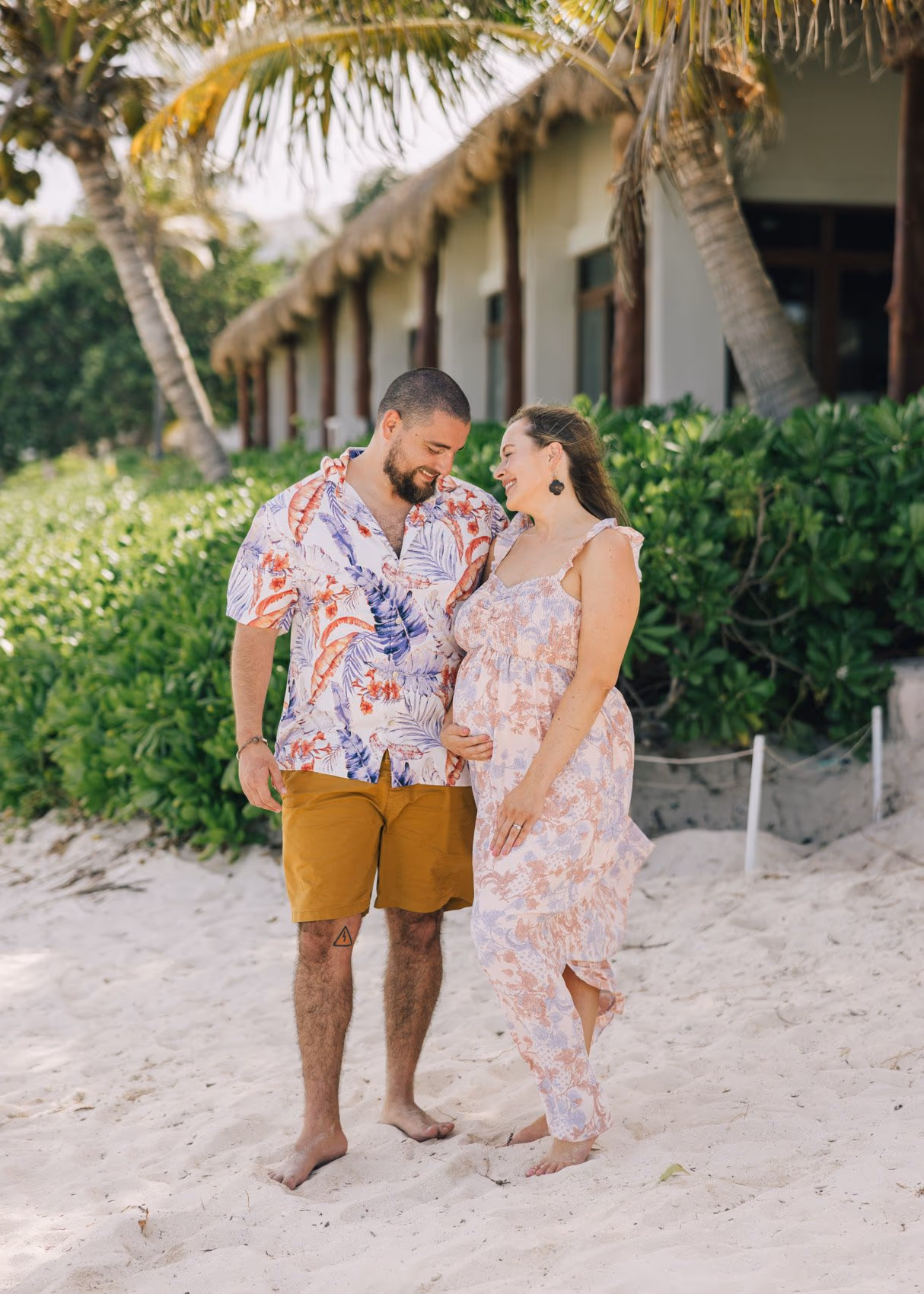 Maternity photoshoot in Secrets Akumal Riviera Maya — photo 10