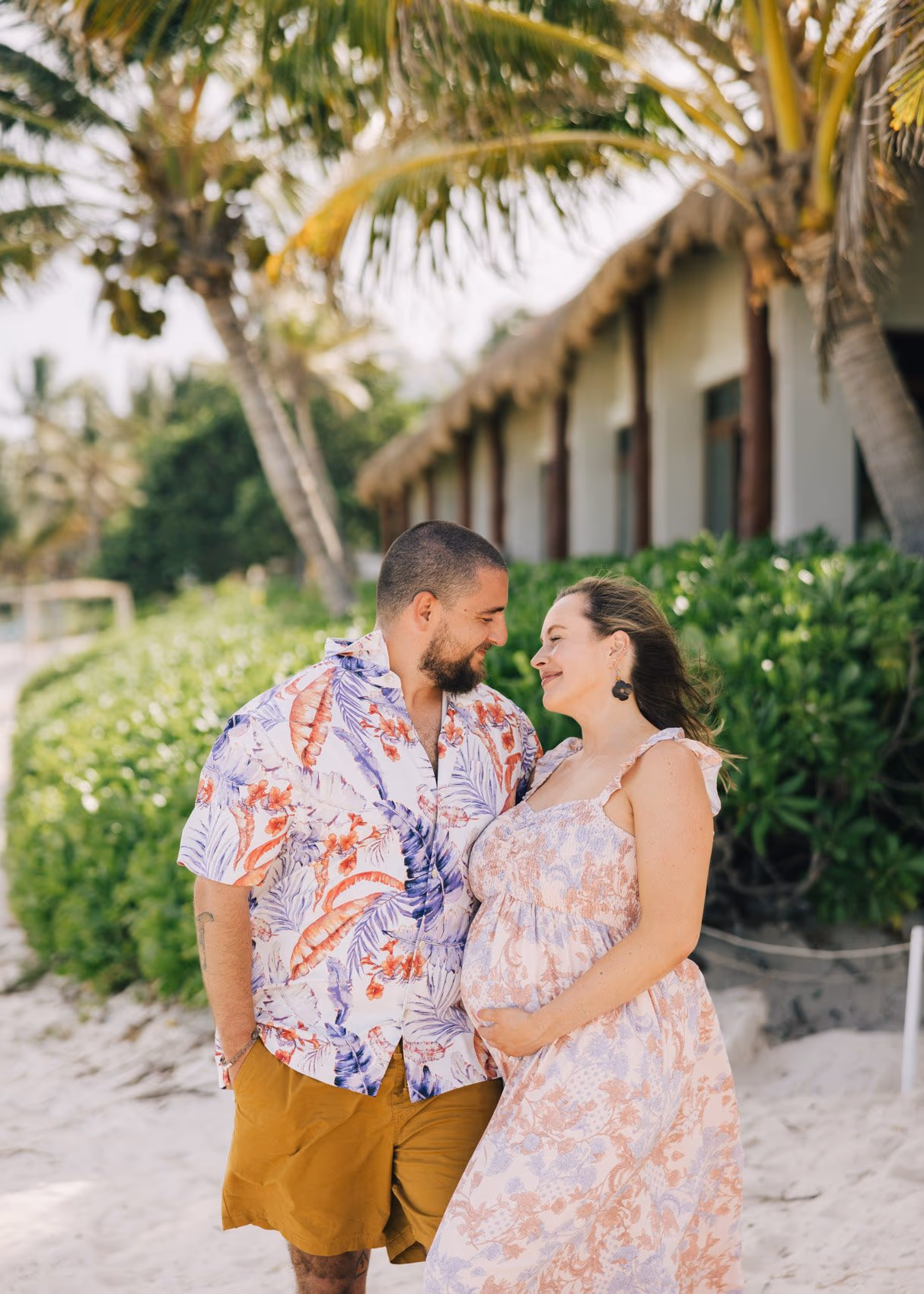 Maternity photoshoot in Secrets Akumal Riviera Maya — photo 11