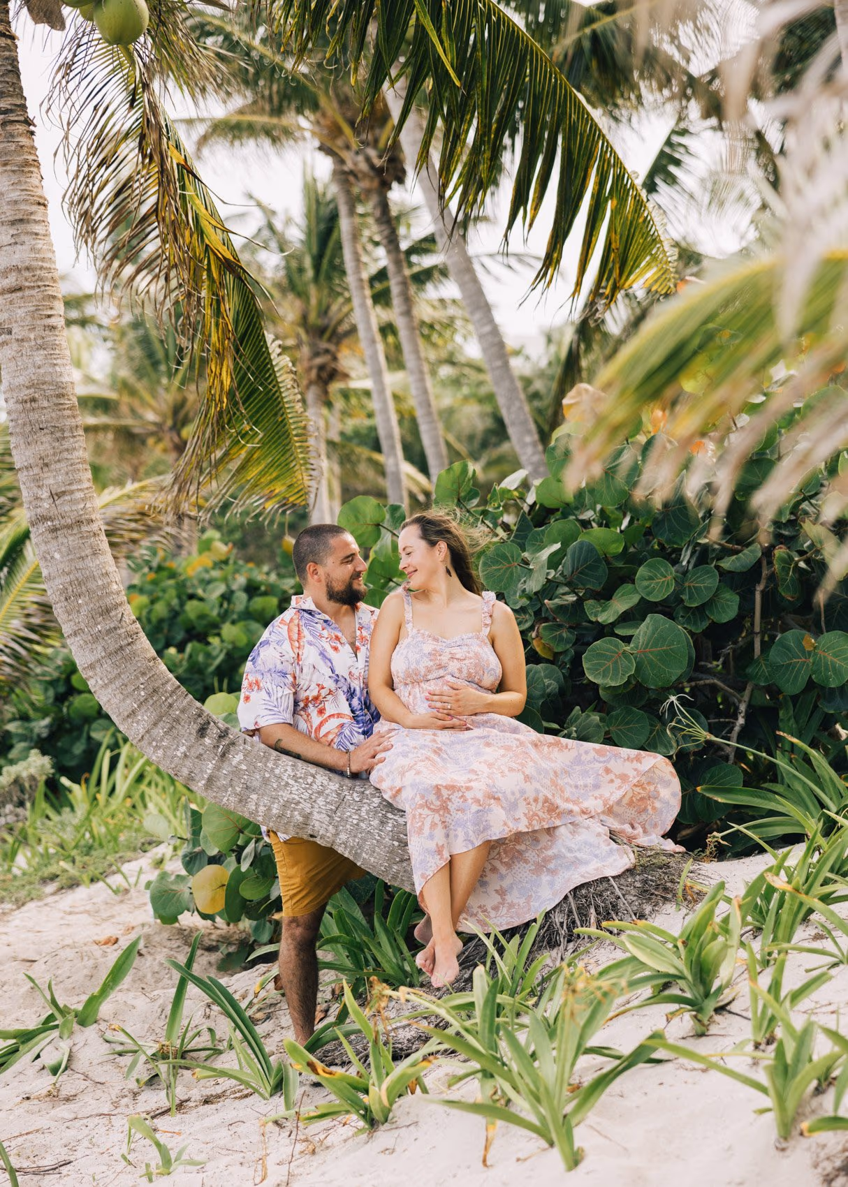 Maternity photoshoot in Secrets Akumal Riviera Maya — photo 16