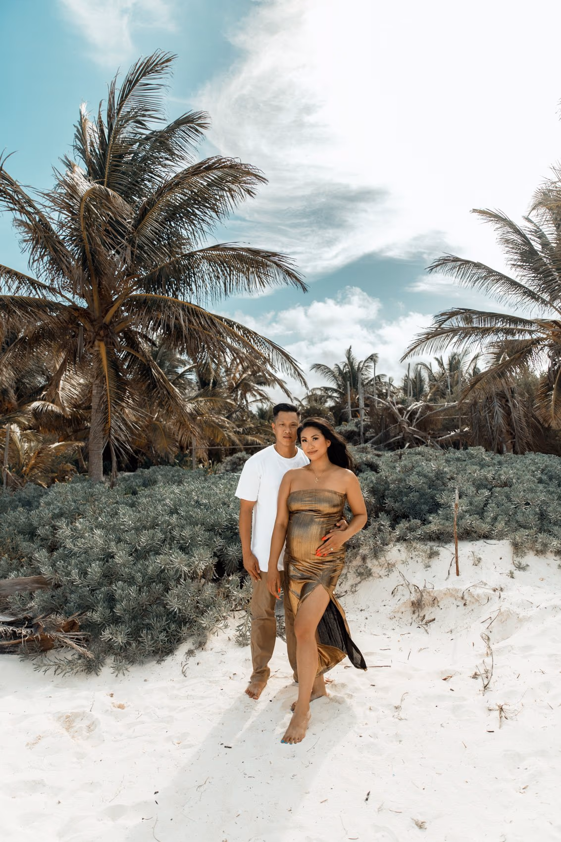 Maternity Photoshoot in The Beach Tulum Hotel — photo 3