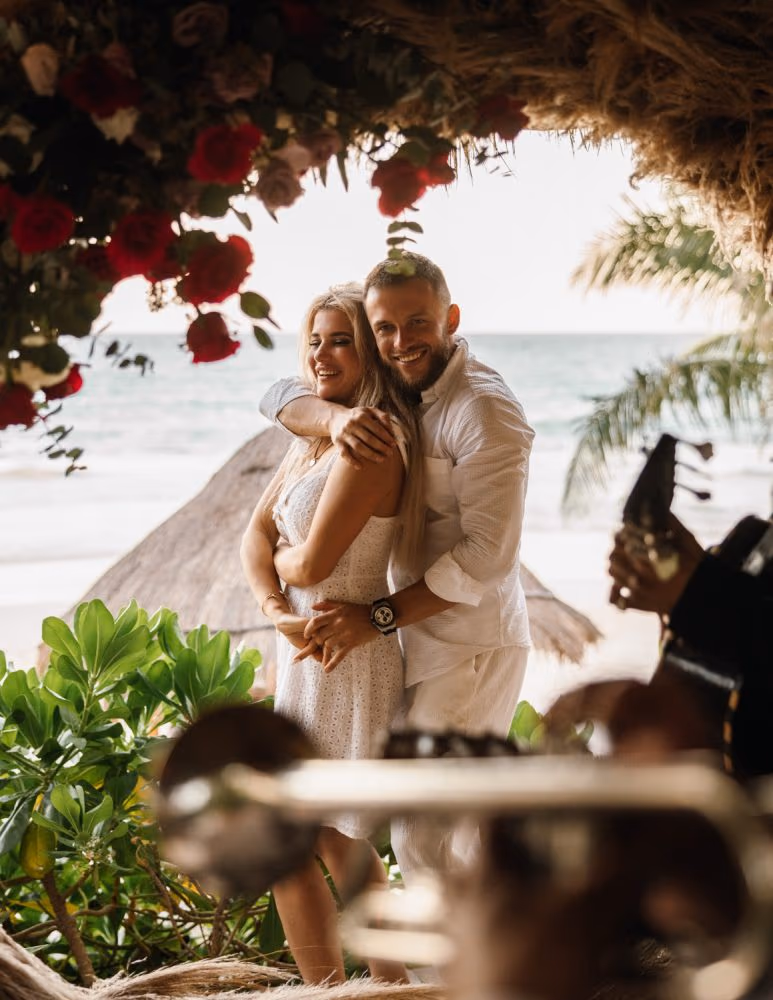 Proposal and engagement session in Tulum — photo 10