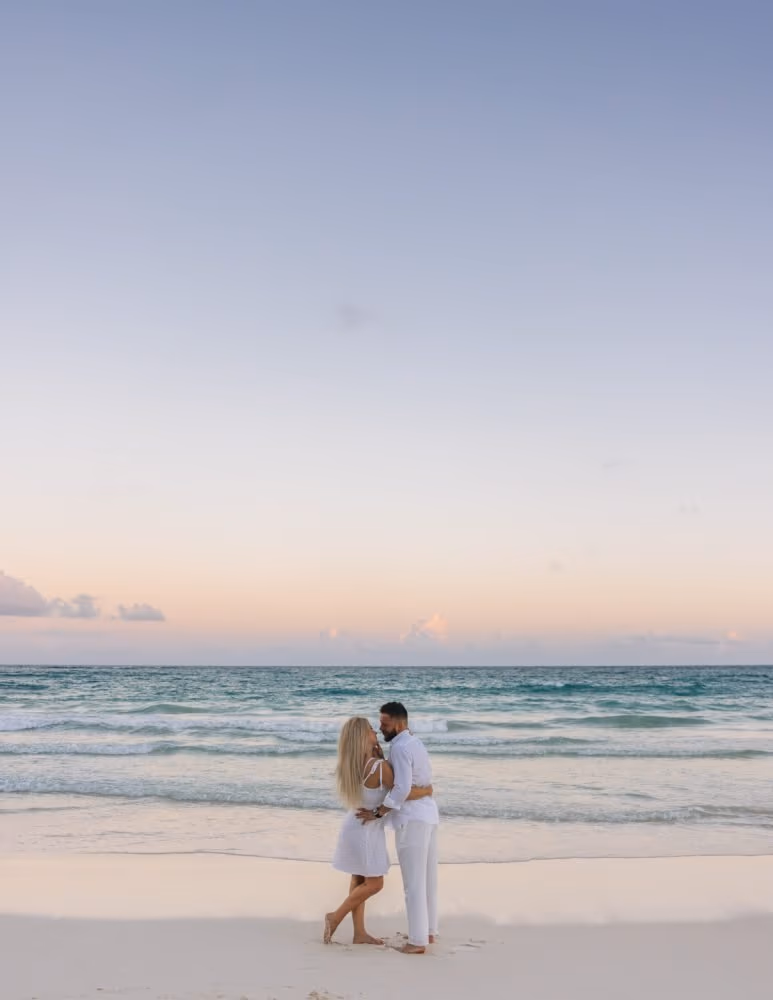 Proposal and engagement session in Tulum — photo 15