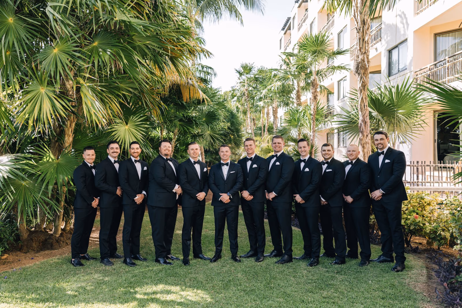 Beach Wedding in Dreams Riviera Cancun Resort & Spa — photo 7