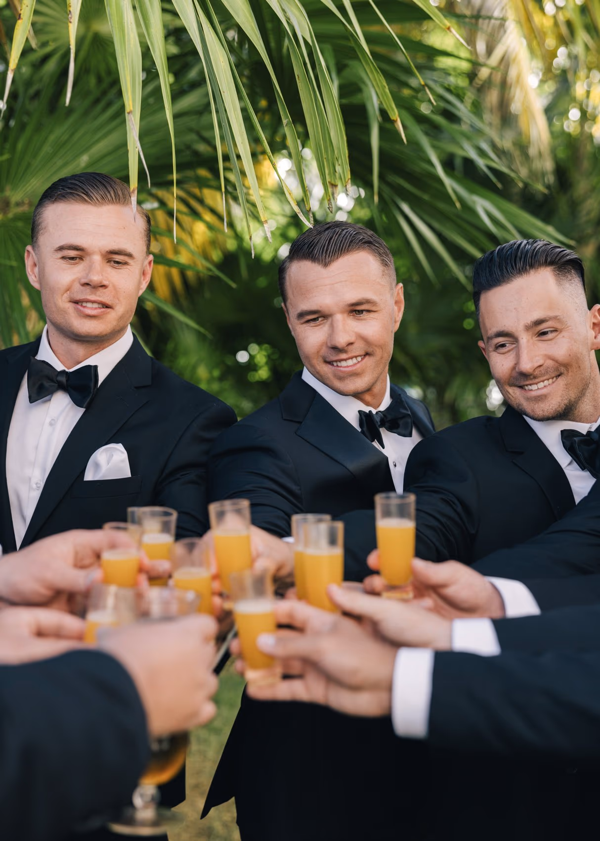 Beach Wedding in Dreams Riviera Cancun Resort & Spa — photo 9