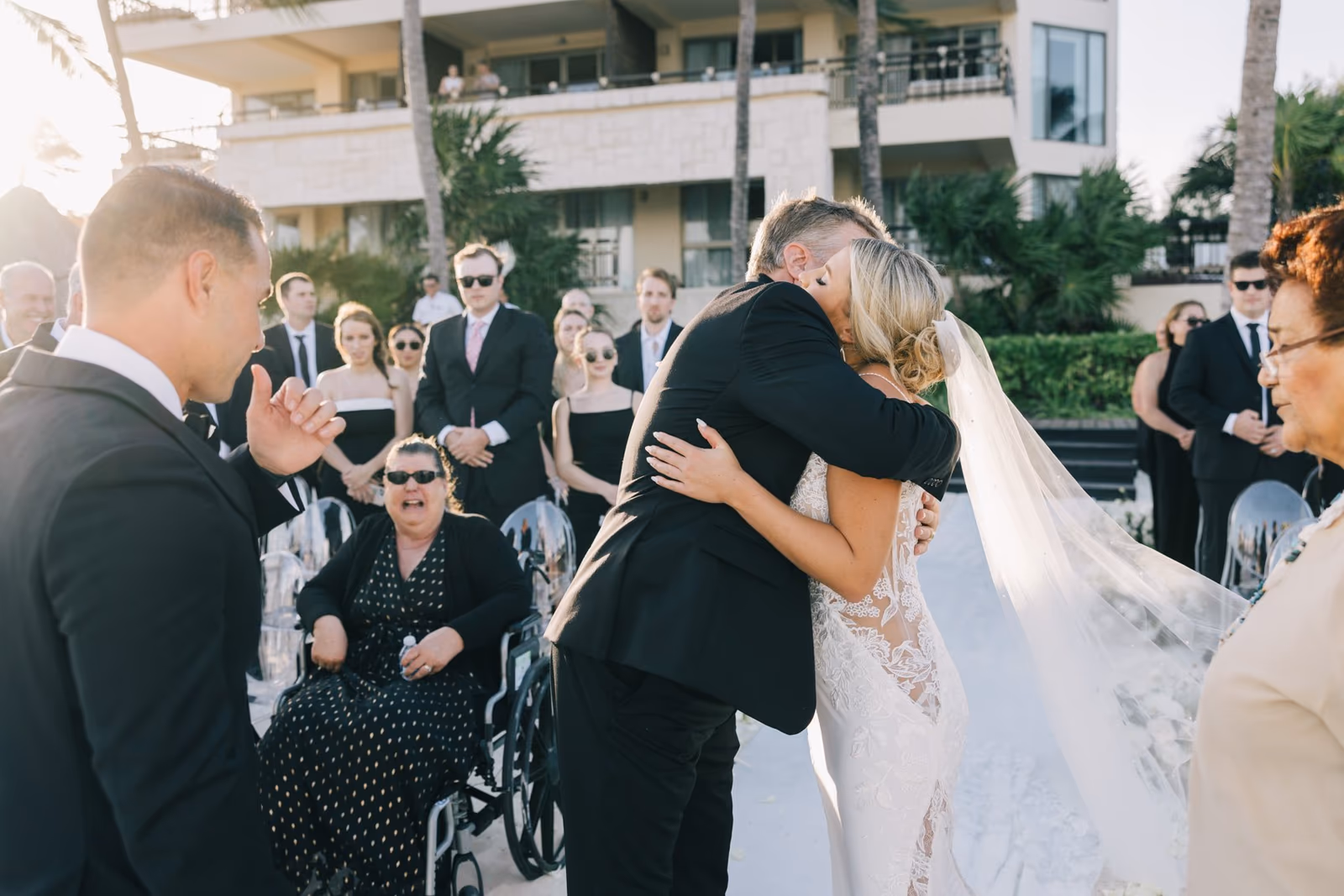 Beach Wedding in Dreams Riviera Cancun Resort & Spa — photo 44