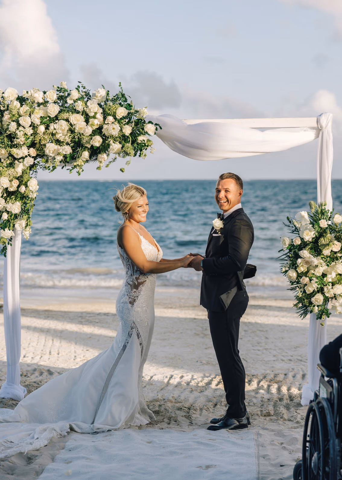 Beach Wedding in Dreams Riviera Cancun Resort & Spa — photo 52