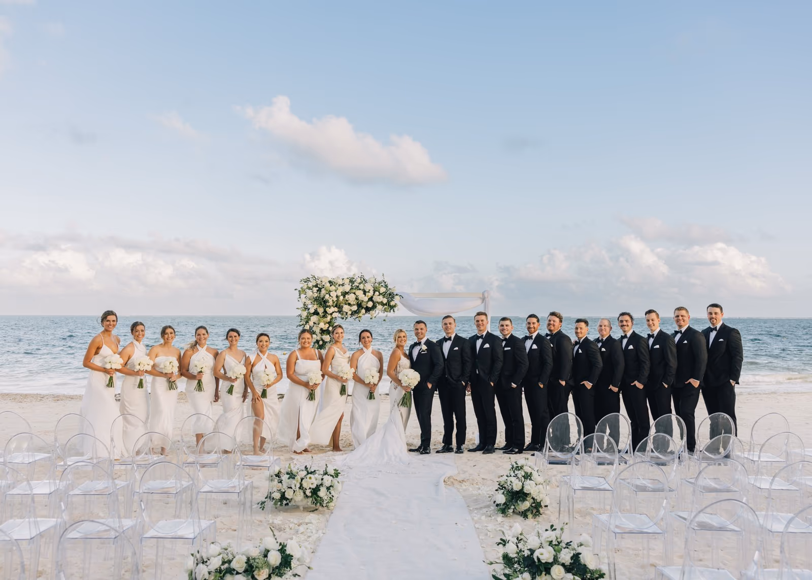 Beach Wedding in Dreams Riviera Cancun Resort & Spa — photo 55