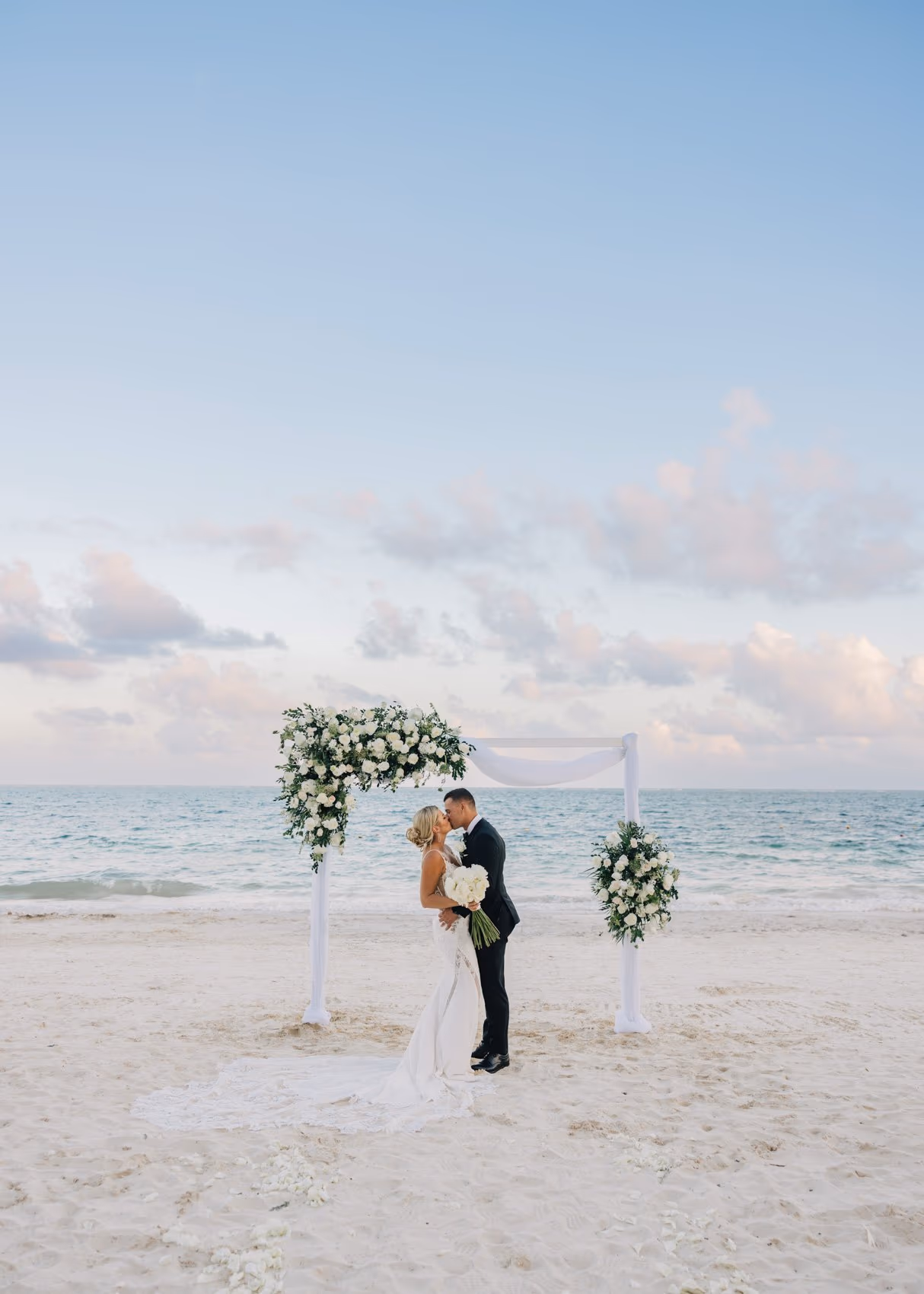 Beach Wedding in Dreams Riviera Cancun Resort & Spa — photo 61