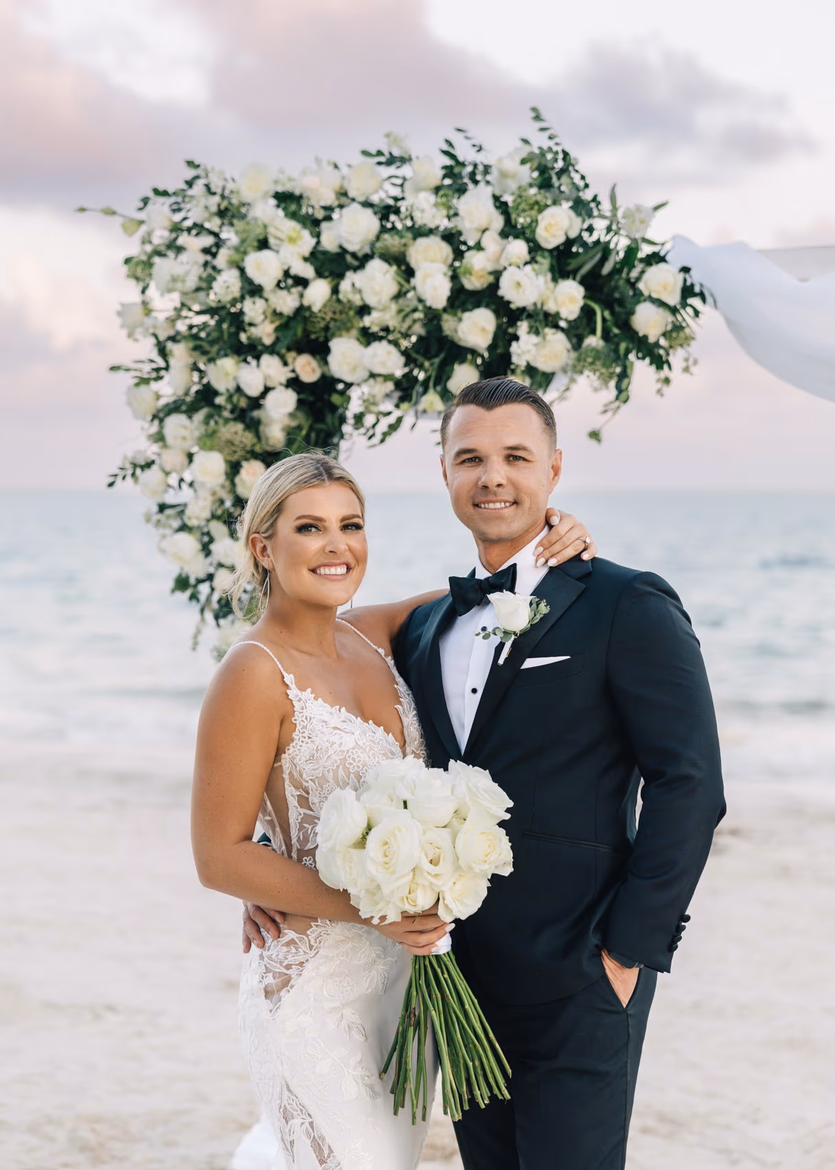 Beach Wedding in Dreams Riviera Cancun Resort & Spa — photo 64