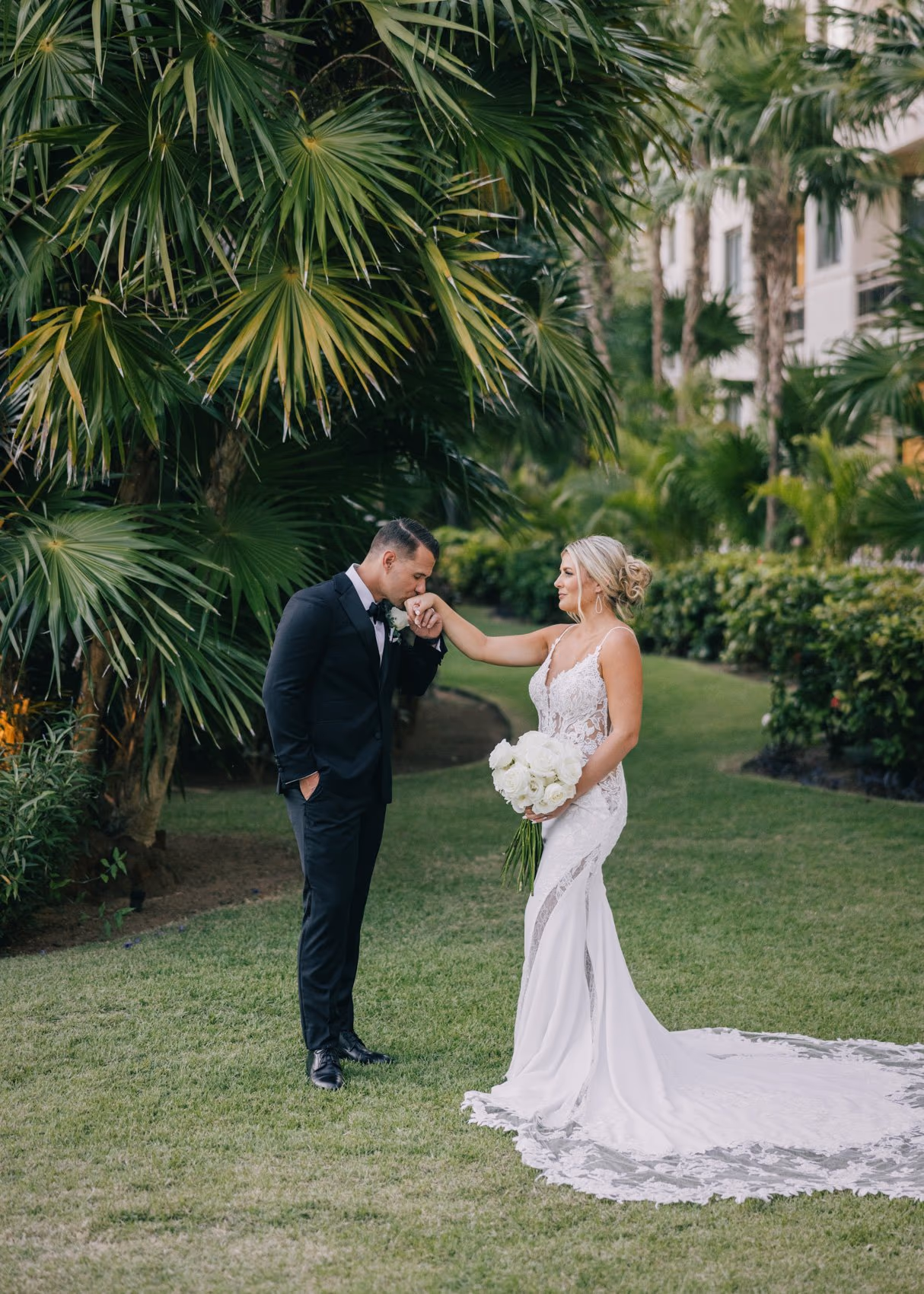 Beach Wedding in Dreams Riviera Cancun Resort & Spa — photo 79