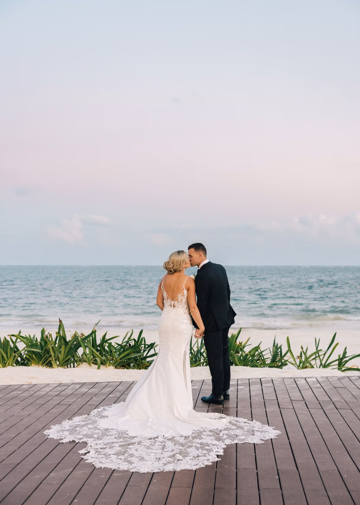 Beach Wedding in Dreams Riviera Cancun Resort & Spa — photo 82
