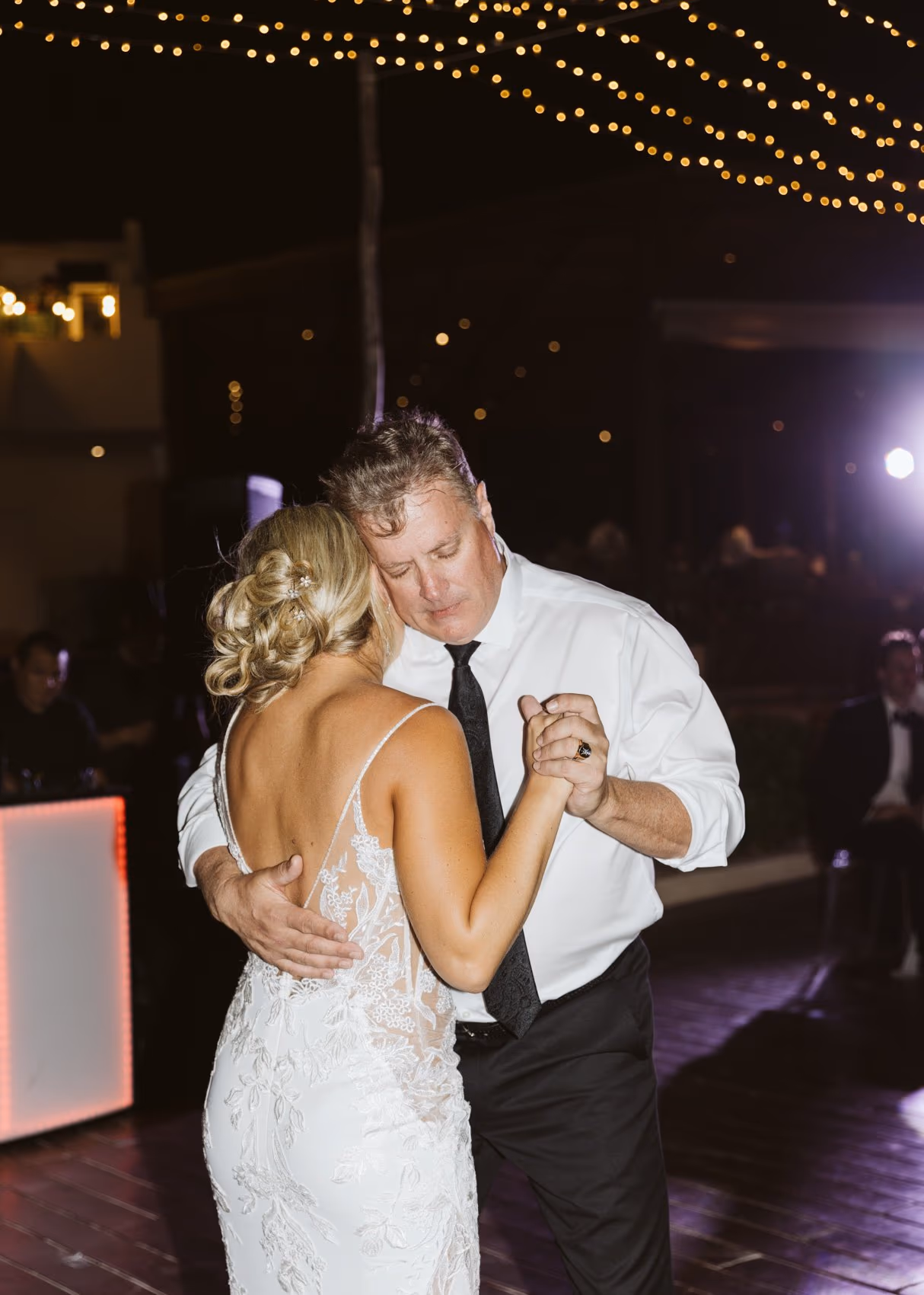 Beach Wedding in Dreams Riviera Cancun Resort & Spa — photo 91