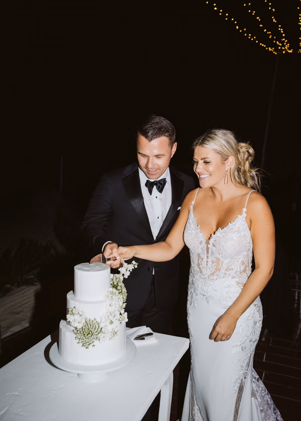 Beach Wedding in Dreams Riviera Cancun Resort & Spa — photo 98