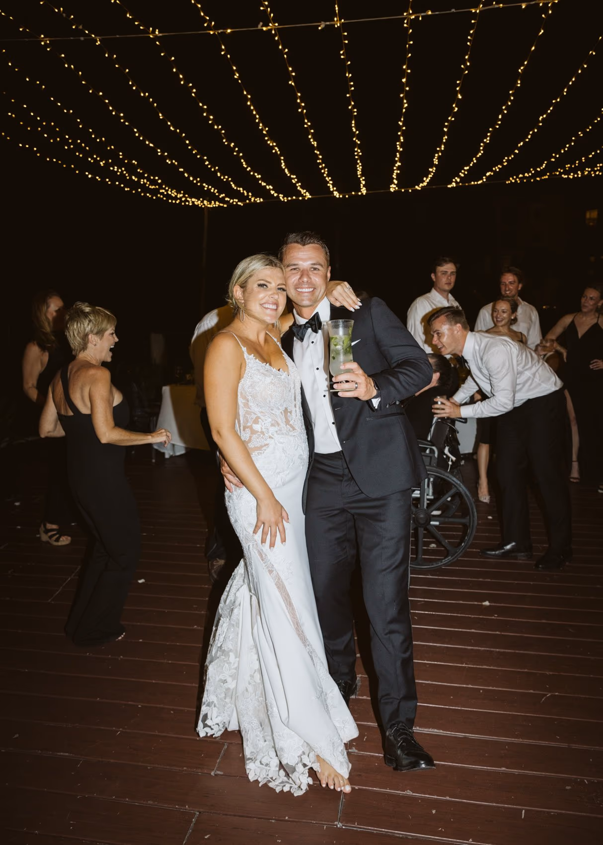 Beach Wedding in Dreams Riviera Cancun Resort & Spa — photo 100