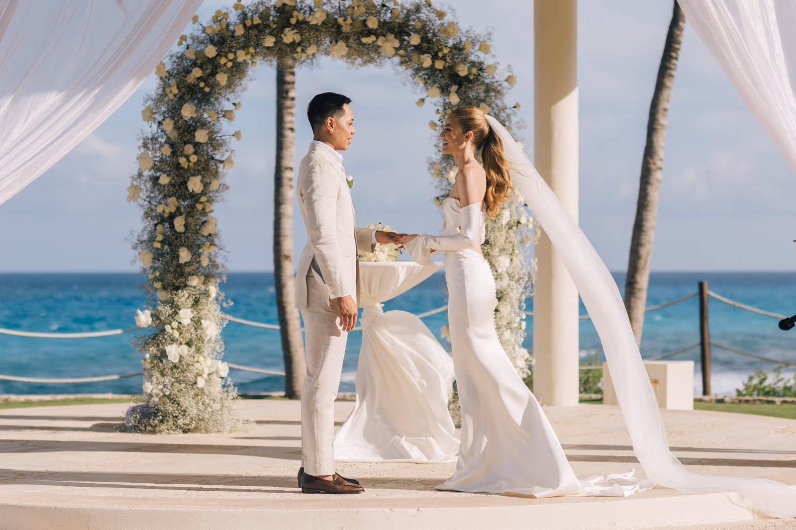 Wedding at Hyatt Ziva Cancun, Cliff Gazebo — photo 43