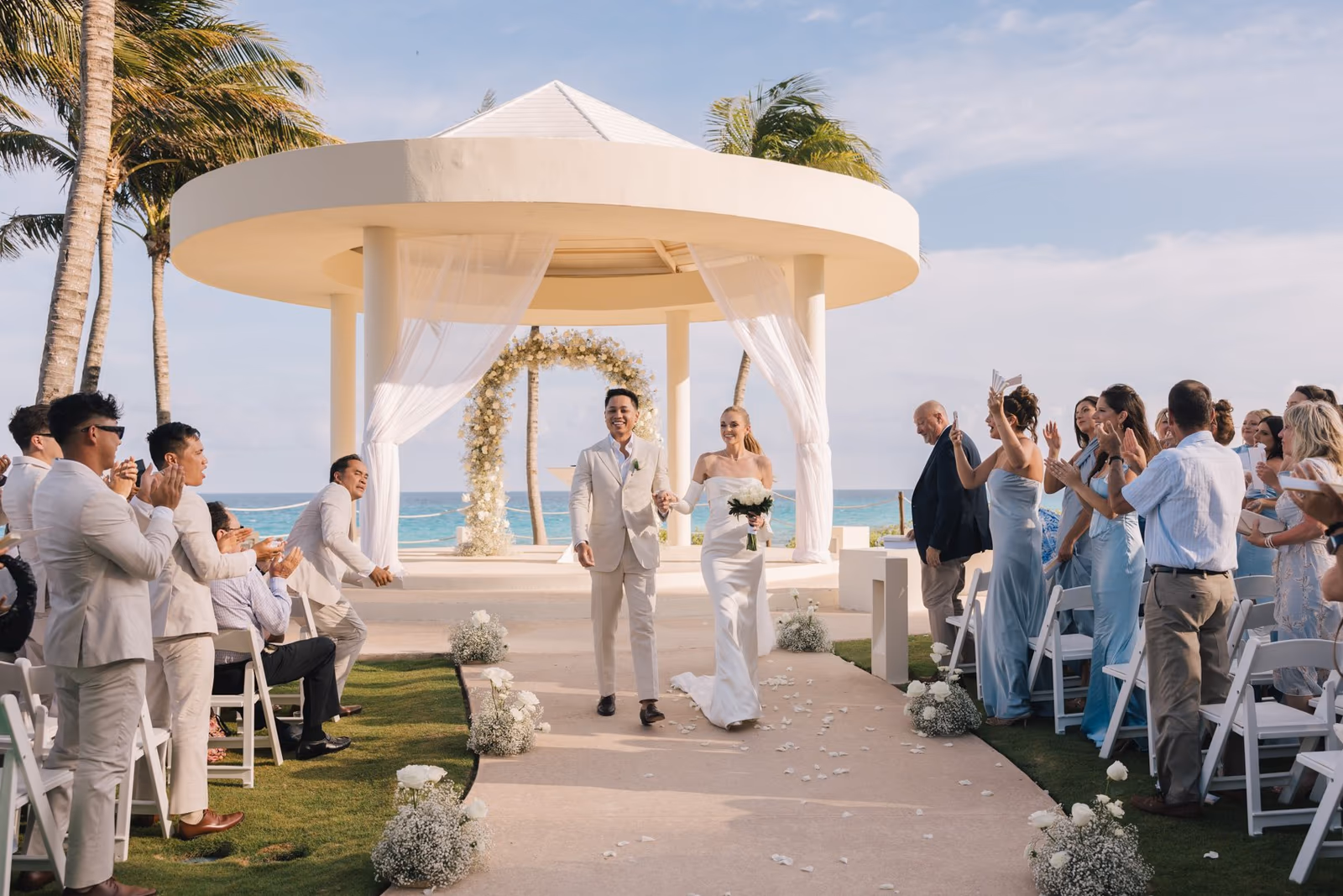 Wedding at Hyatt Ziva Cancun, Cliff Gazebo — photo 49