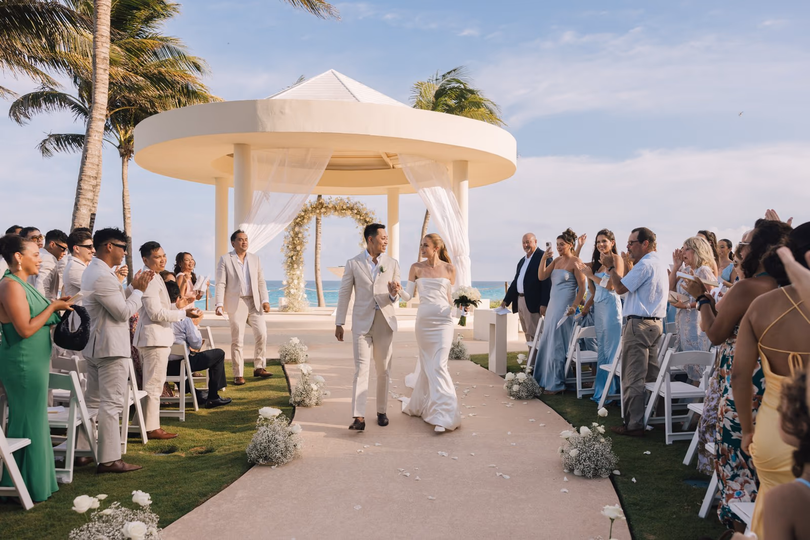 Wedding at Hyatt Ziva Cancun, Cliff Gazebo — photo 50