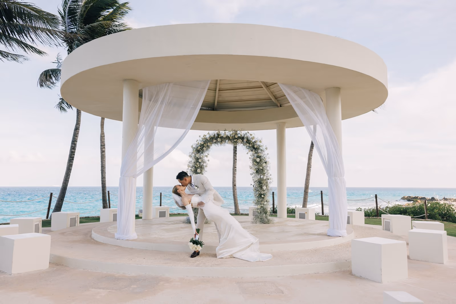 Wedding at Hyatt Ziva Cancun, Cliff Gazebo — photo 61