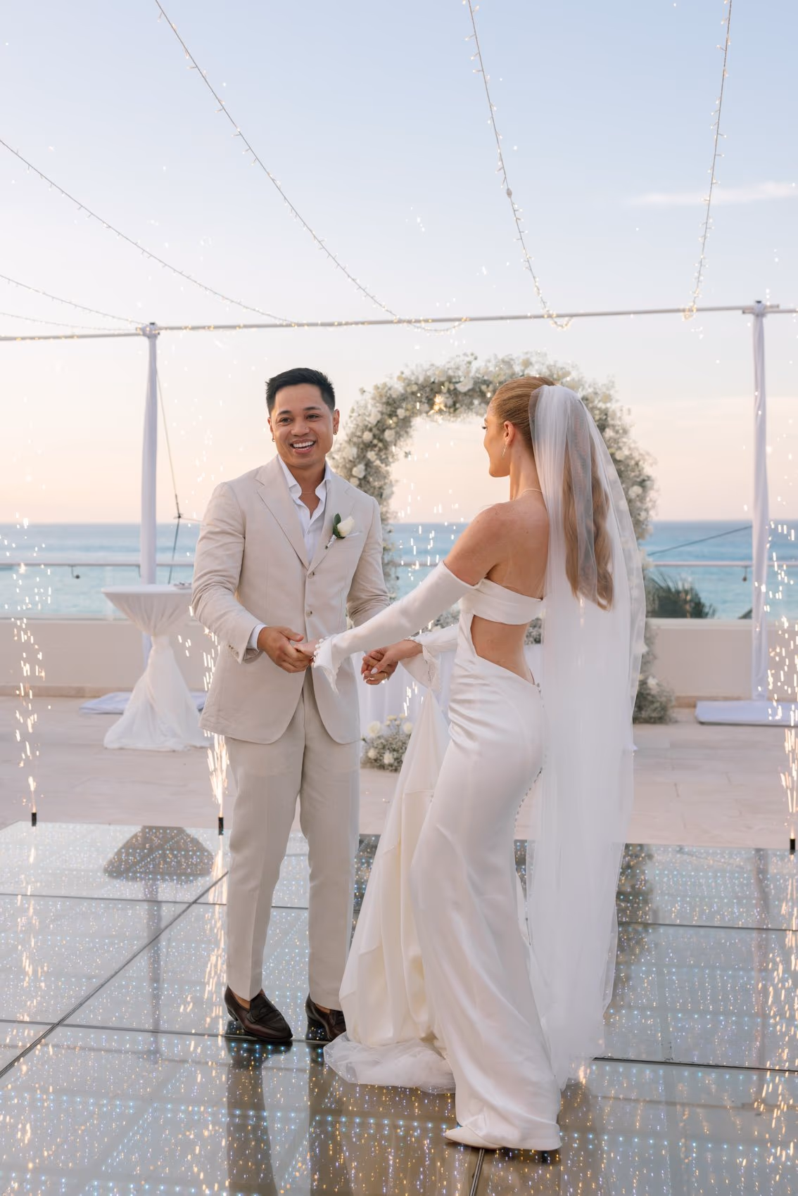 Wedding at Hyatt Ziva Cancun, Cliff Gazebo — photo 101