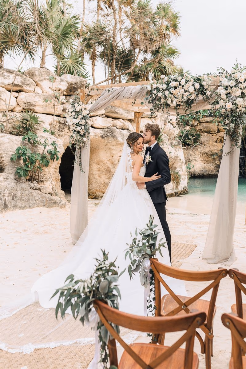 Wedding in Hotel Xcaret – Cuevitas Caletas — photo 63